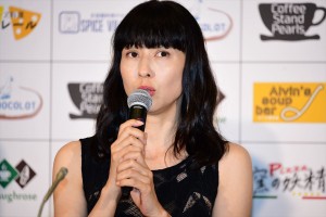 ドラマ『ラストチャンス 再生請負人』記者会見に出席した水野美紀