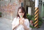 撮影：佐藤裕之／高橋朱里1st 写真集 曖昧な自分（講談社）より