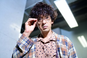 滝藤賢一、『探偵が早すぎる』インタビュー