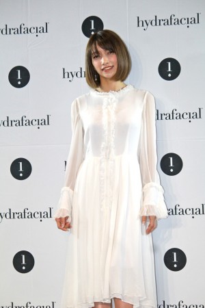 「ハイドラフェイシャル　ローンチパーティー」に登場した後藤真希