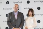 （左から）クリント カーネル（The HydraFacial Company CEO）、後藤真希