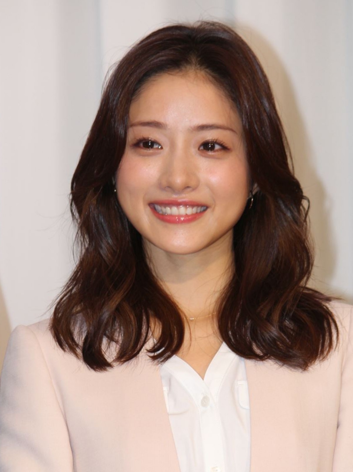 新垣結衣1位、有村架純が2位に「水着で一緒に海デートしたい芸能人」