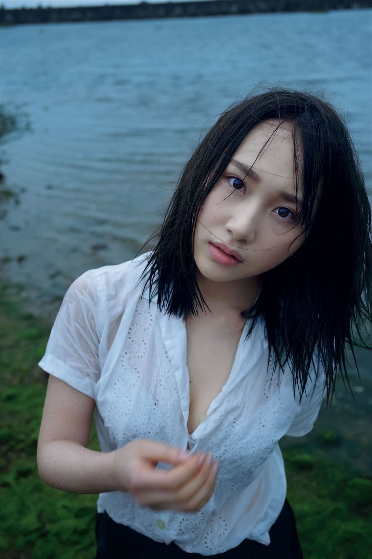 AKB48高橋朱里、ランジェリー姿の撮影は「カメラマンには絶対見えてる」