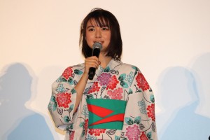 映画『未来のミライ』初日舞台挨拶に登壇した上白石萌歌
