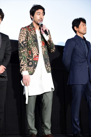 『BLEACH』公開記念舞台挨拶に登壇した小柳友