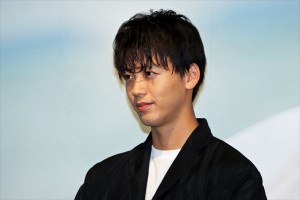 竹内涼真、写真集『Ryoma Takeuchi』発売記念イベントに登場