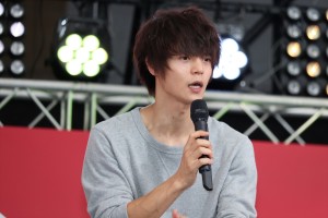 『ヒモメン』記者会見に登壇した窪田正孝