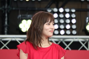 『ヒモメン』記者会見に登壇した川口春奈