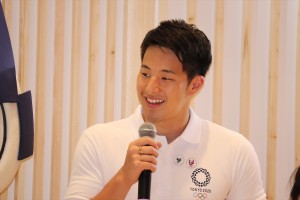 「東京2020マスコット デビューイベント」に出席した競泳の瀬戸大也選手