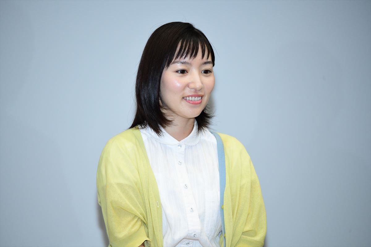 徳永えり、初対面で濡れ場を演じた安藤政信の感想に照れ笑い