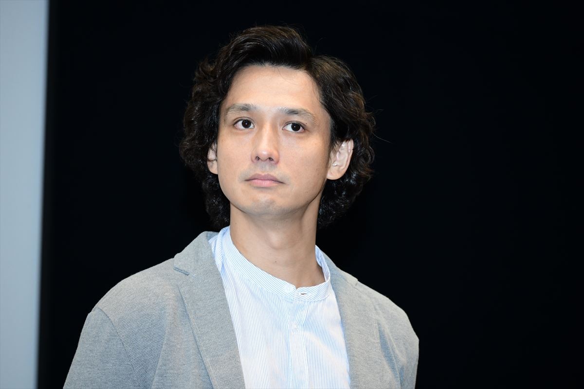 徳永えり、初対面で濡れ場を演じた安藤政信の感想に照れ笑い