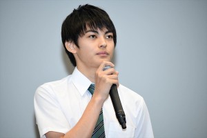 『恋のツキ』試写会＆記者会見に登場した神尾楓珠