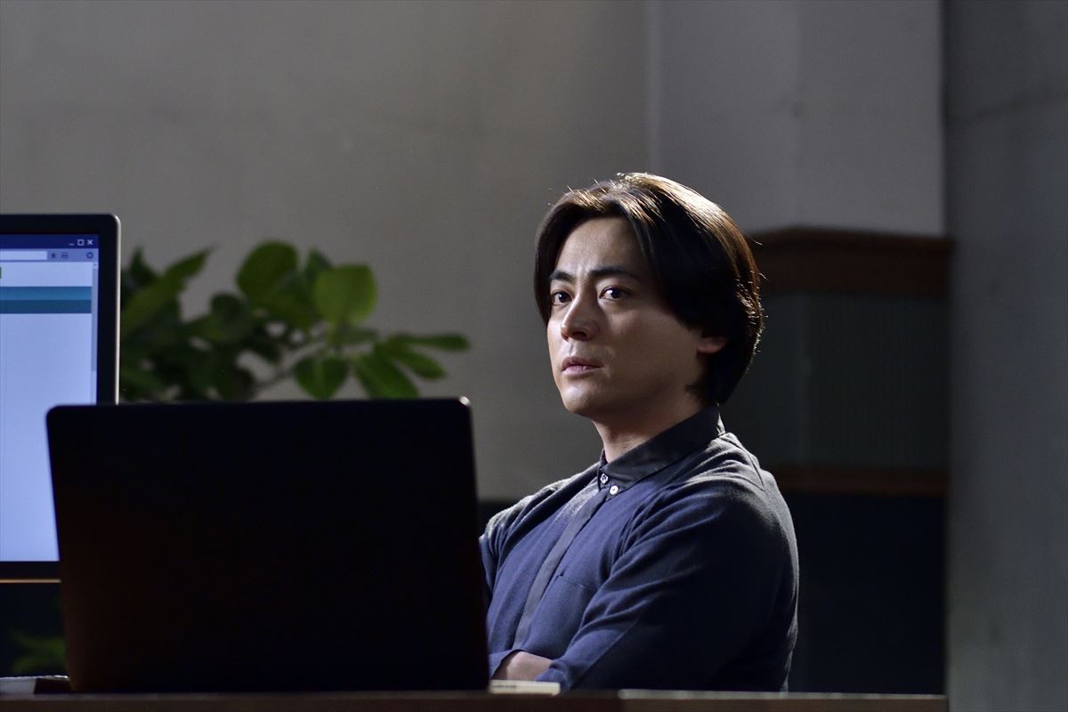 今夜スタート『dele』、山田孝之＆菅田将暉がバディ結成