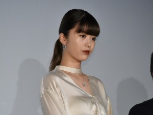 『劇場版コード・ブルー ‐ドクターヘリ緊急救命‐』初日舞台挨拶に登壇した馬場ふみか