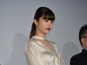 『劇場版コード・ブルー ‐ドクターヘリ緊急救命‐』初日舞台挨拶に登壇した馬場ふみか