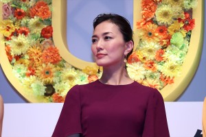 映画『SUNNY 強い気持ち・強い愛』完成披露舞台挨拶に登壇した板谷由夏