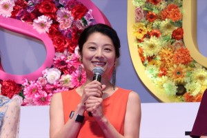 映画『SUNNY 強い気持ち・強い愛』完成披露舞台挨拶に登壇した小池栄子