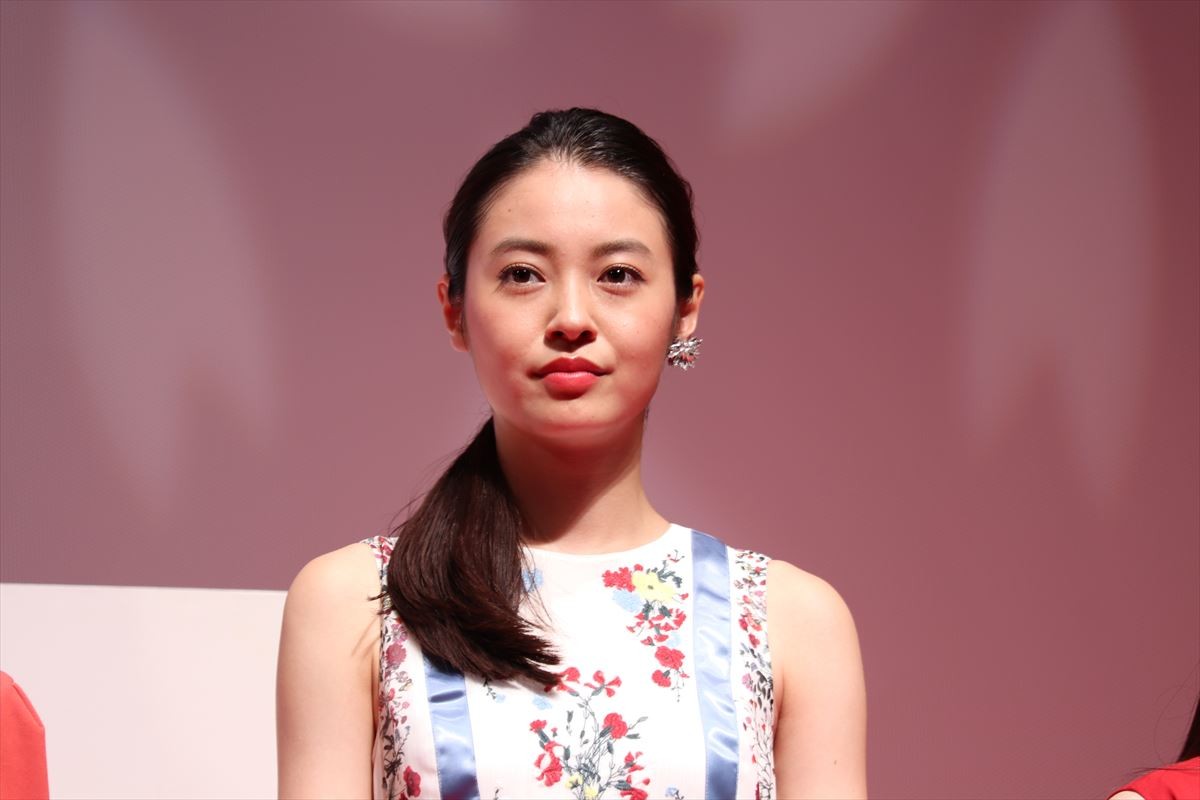 篠原涼子、爆弾発言「広瀬すず似に整形させてくださいと思った」