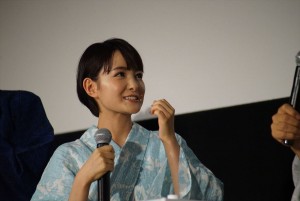 映画『青夏 きみに恋した30日』前日祭舞台挨拶に登場した葵わかな