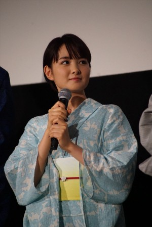映画『青夏 きみに恋した30日』前日祭舞台挨拶に登場した葵わかな