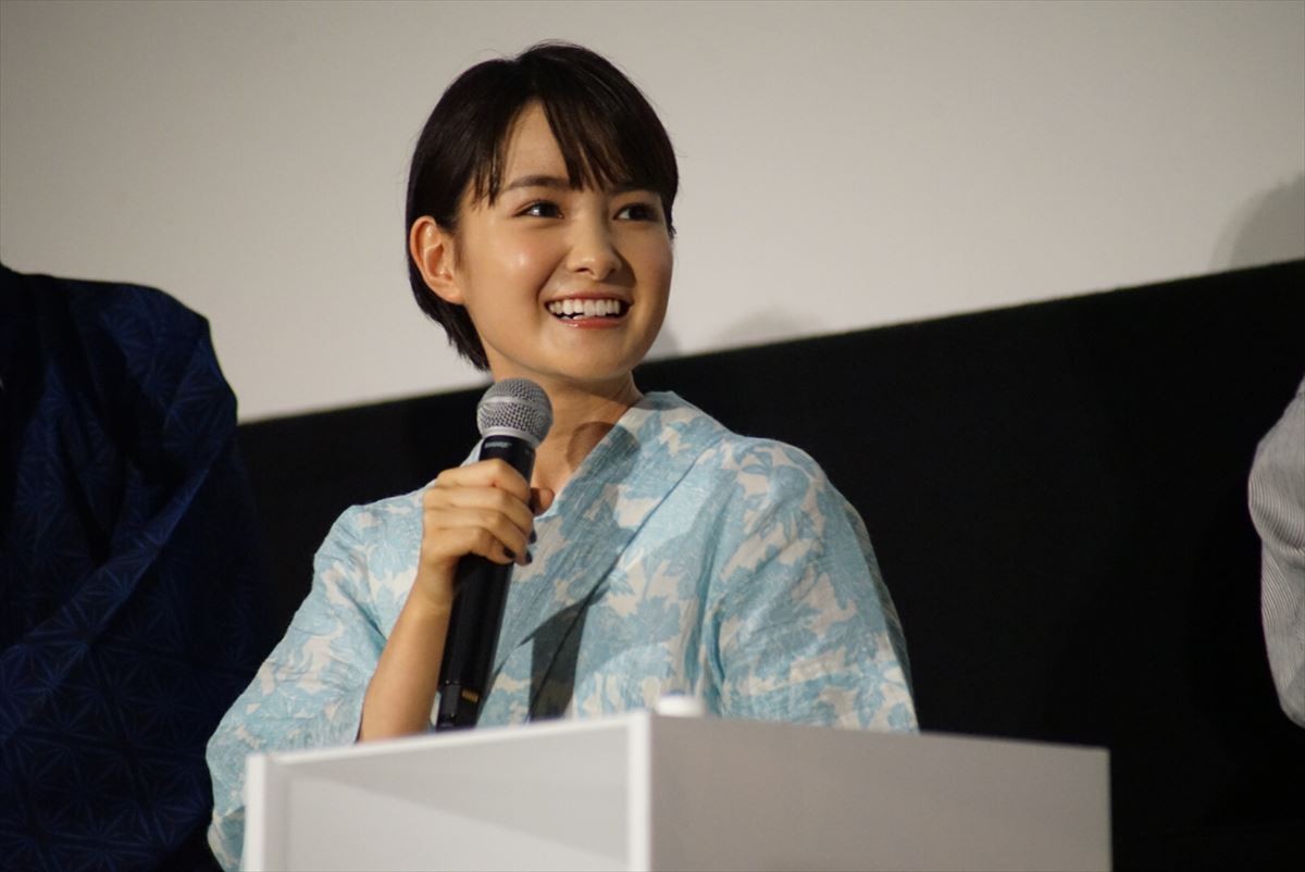 葵わかな、今年の“青夏体験”は「おじいちゃんと山登りしたい」