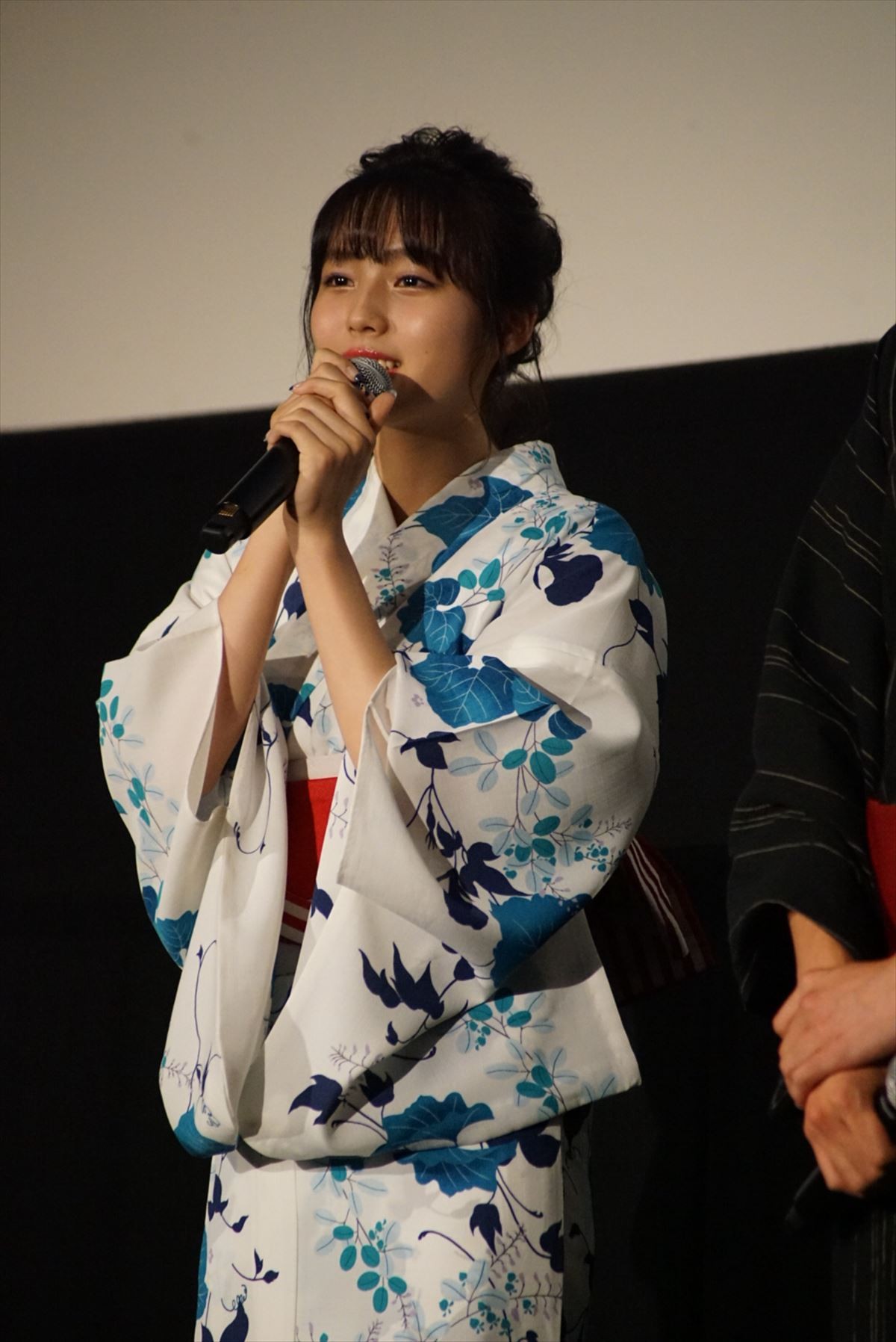 葵わかな、今年の“青夏体験”は「おじいちゃんと山登りしたい」