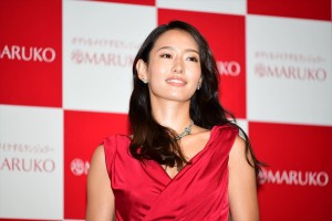 RIZAPグループ「MARUKO」新CM発表会に出席したモデルの石黒エレナ