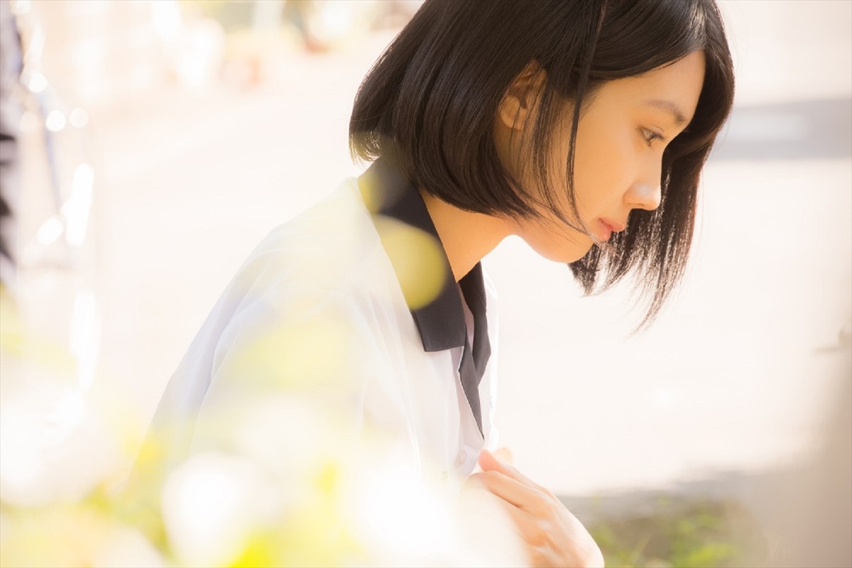 松本穂香が子猫とたわむれる『あの頃、君を追いかけた』メイキング解禁