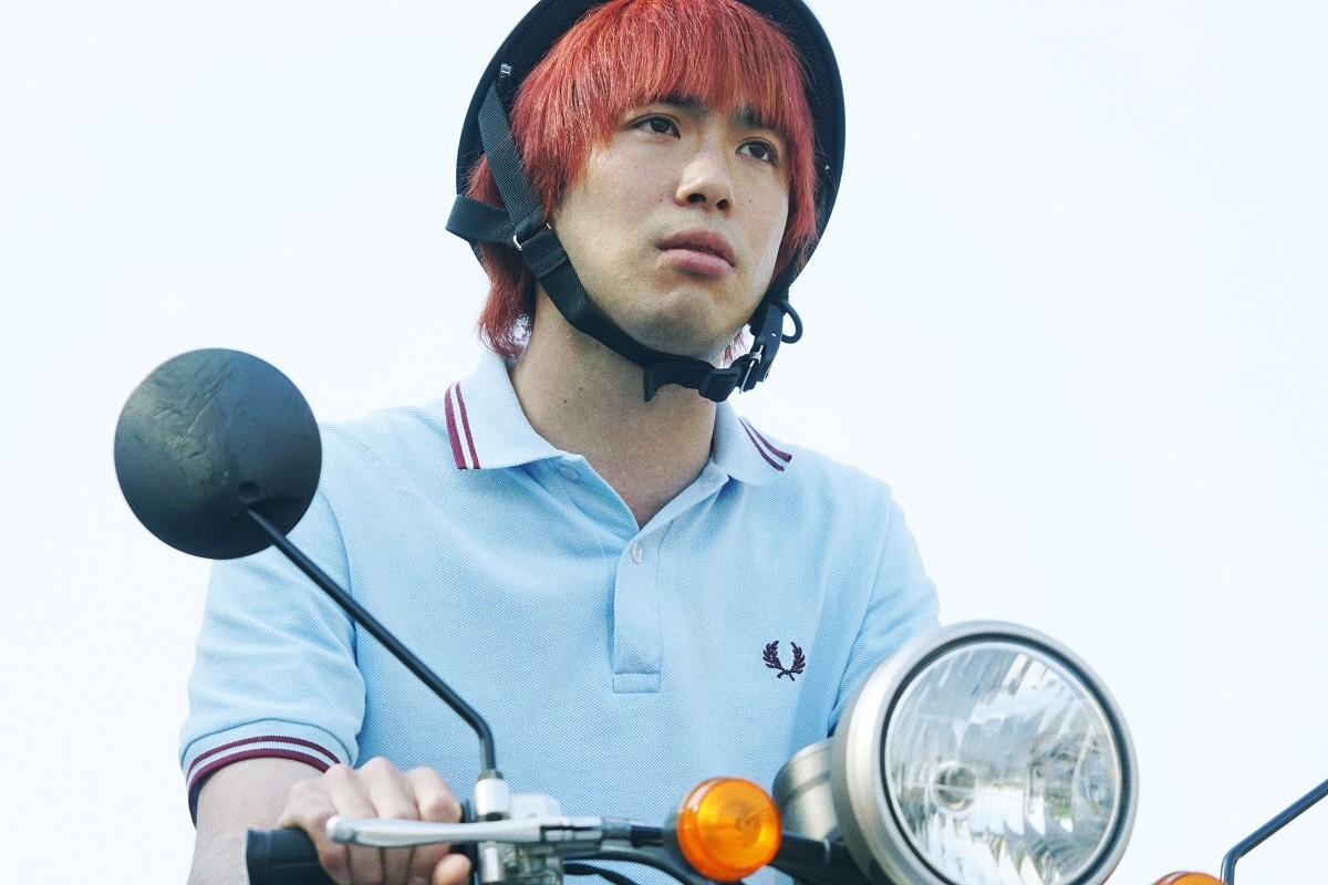 橋本愛主演『ここは退屈迎えに来て』“エモさ”爆発の場面写真公開