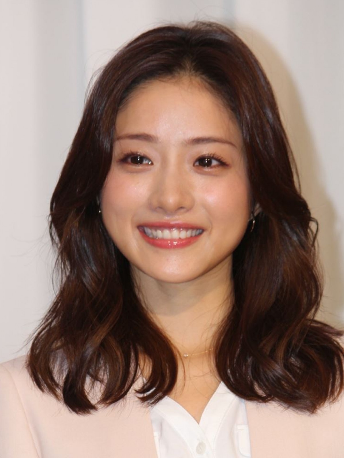 新垣結衣が1位、石原さとみが2位に 「夏旅を一緒に楽しみたい芸能人」