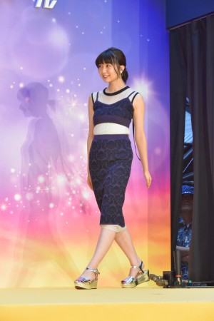 映画『3D彼女　リアルガール』ジャパンプレミア・カーペットイベントに登場した上白石萌歌