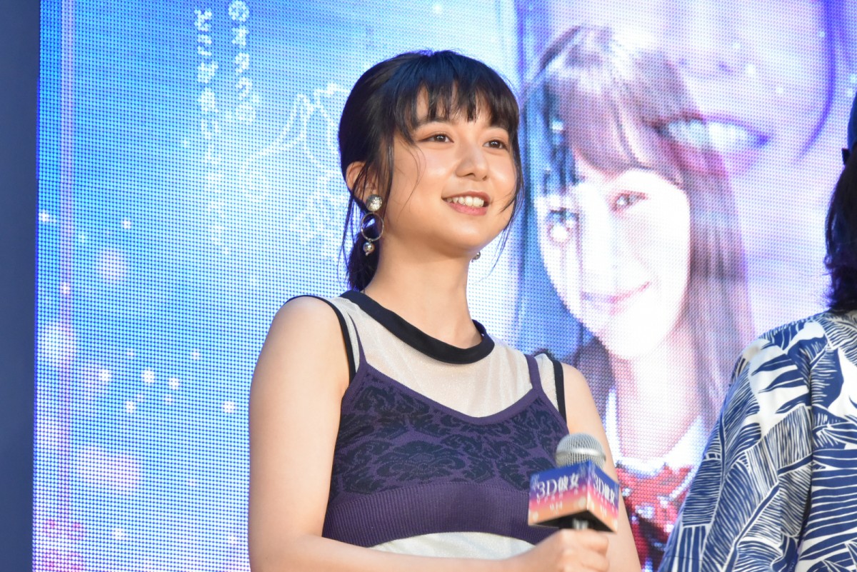 佐野勇斗、初対面の中条あやみにいきなり「I LOVE YOU」