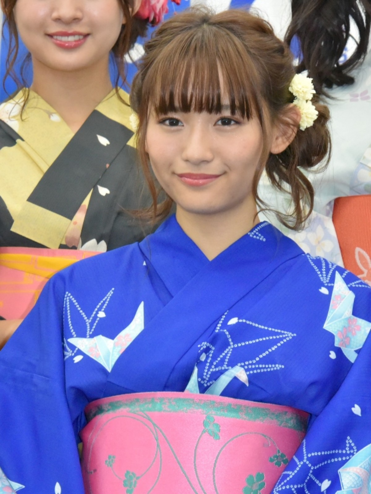 浅川梨奈「下着つけてない」浴衣姿で、大原優乃と登場「いろいろ不安」