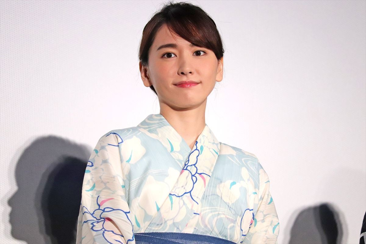 新垣結衣が初インスタライブ！ 「かわいすぎる」の声殺到する大反響