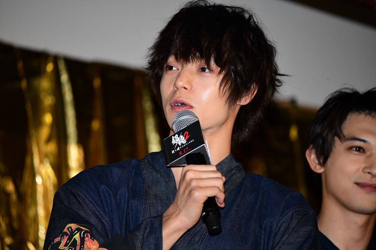 小栗旬、菅田将暉と「真選組がかっこよすぎる」といじける