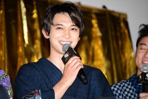 『銀魂2 掟は破るためにこそある』完成披露試写会に登壇した吉沢亮