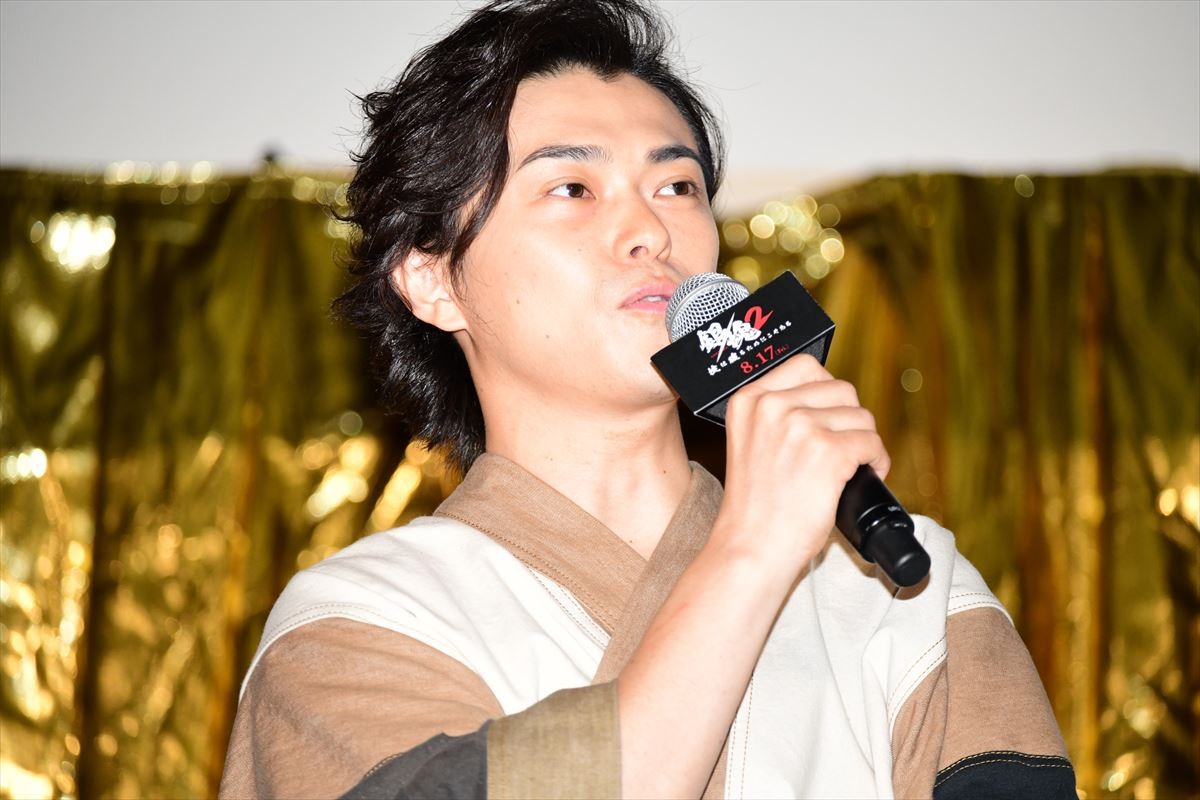 小栗旬、菅田将暉と「真選組がかっこよすぎる」といじける