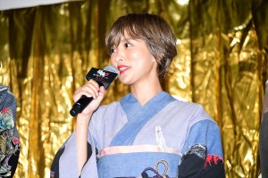 『銀魂2 掟は破るためにこそある』完成披露試写会に登壇した夏菜