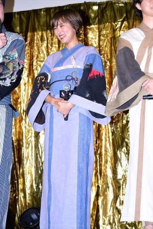 『銀魂2 掟は破るためにこそある』完成披露試写会に登壇した夏菜