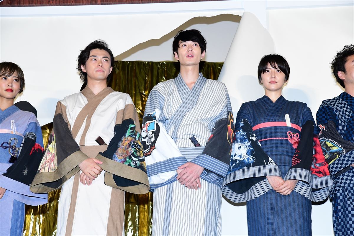 小栗旬、菅田将暉と「真選組がかっこよすぎる」といじける