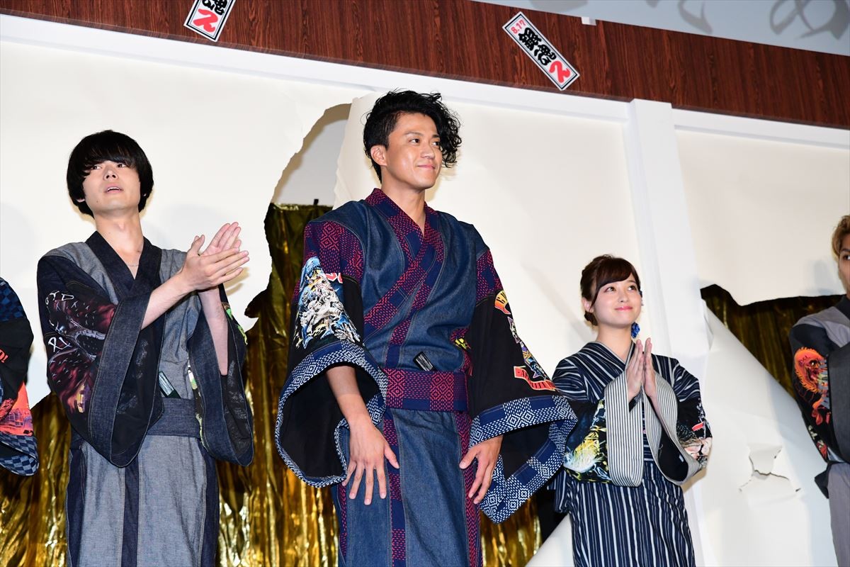 小栗旬、菅田将暉と「真選組がかっこよすぎる」といじける