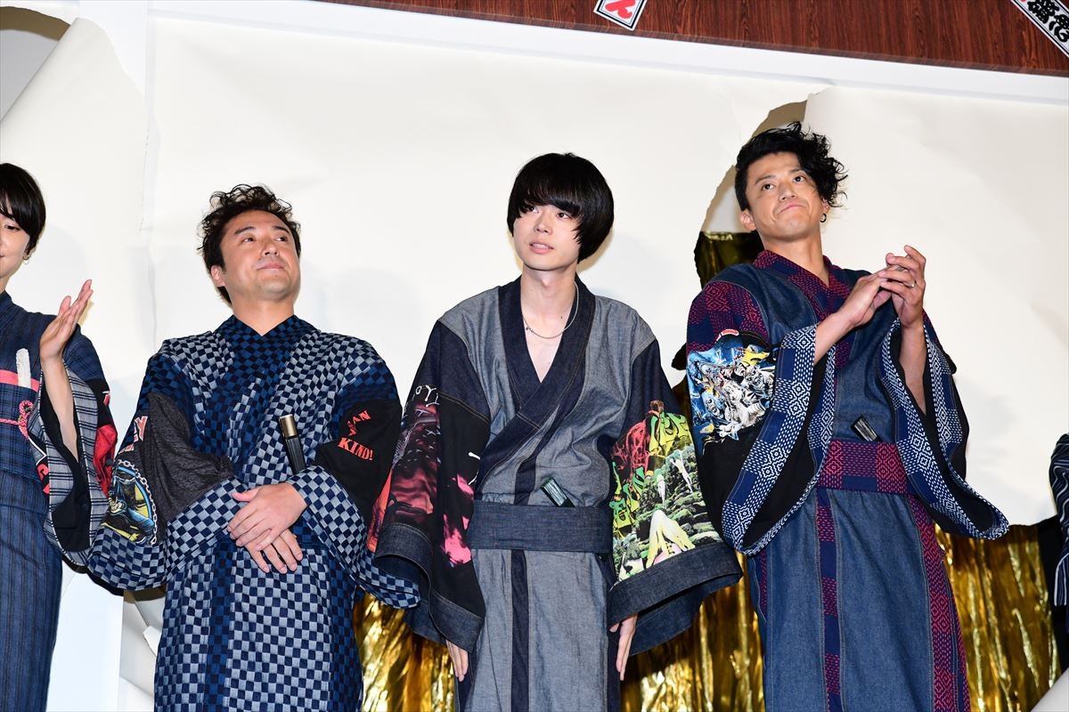 小栗旬、菅田将暉と「真選組がかっこよすぎる」といじける