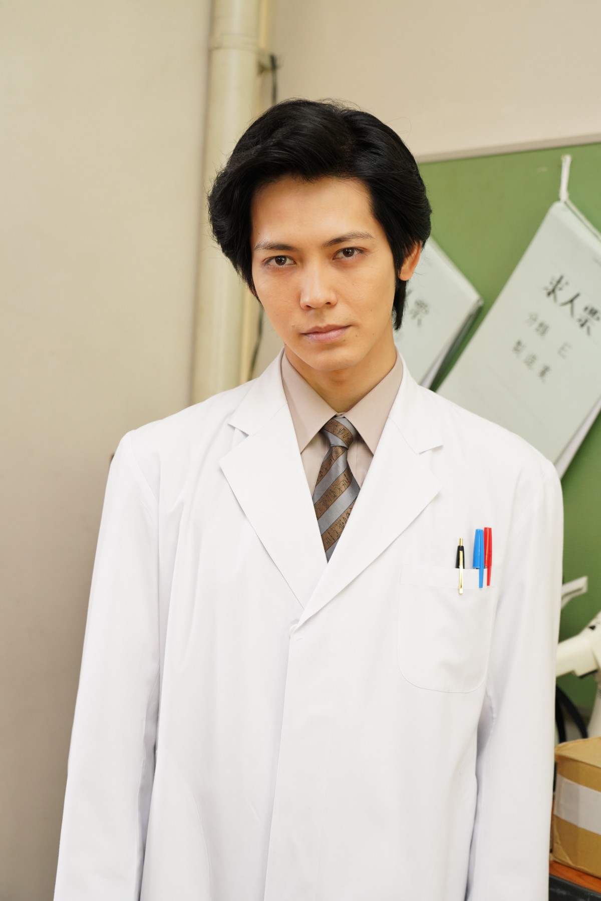 ムロツヨシ、あの教師に激似!?『今日から俺は！！』ビジュアル公開