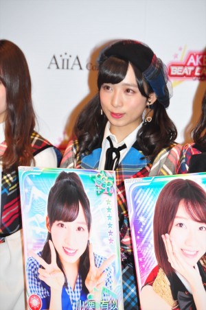 アイア AKB48を起用した新作ゲームお披露目記者会見に登場した小栗有以