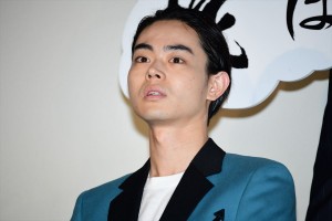 『銀魂2 掟は破るためにこそある』初日舞台挨拶に登壇した菅田将暉