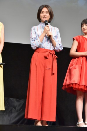『ちいさな英雄―カニとタマゴと透明人間―』完成披露プレミア試写会イベントに登場した木村文乃