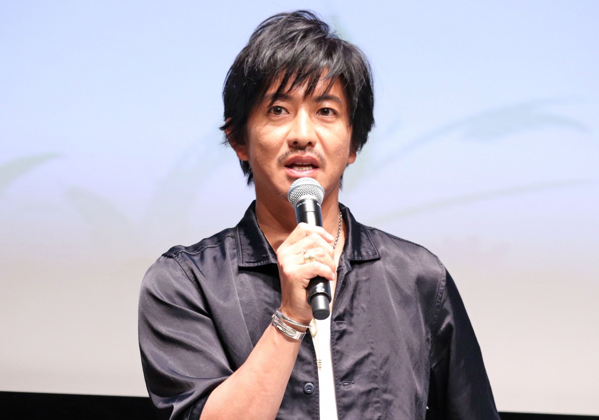 ファッション無頓着な二宮和也、今年の夏の格好は「ほぼ木村拓哉です」