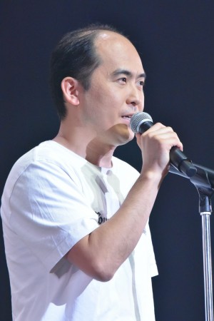 吉本坂46メンバーお披露目会開催＆囲み取材に登場した斎藤司（トレンディエンジェル）