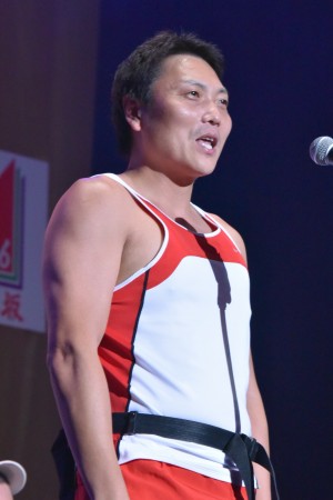 吉本坂46メンバーお披露目会開催＆囲み取材に登場した八木真澄（サバンナ）