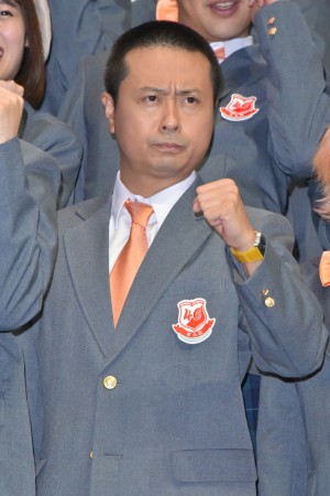 吉本坂46メンバーお披露目会開催＆囲み取材に登場した河本準一（次長課長）